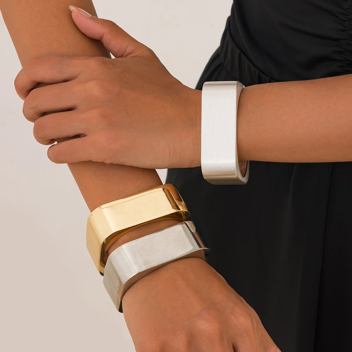 Bracciale NO:1 con 4 varianti