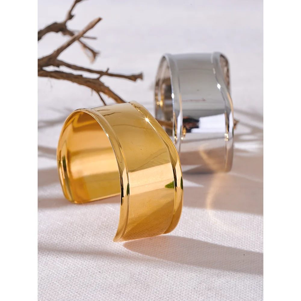 NO:53 Wide Bracelet