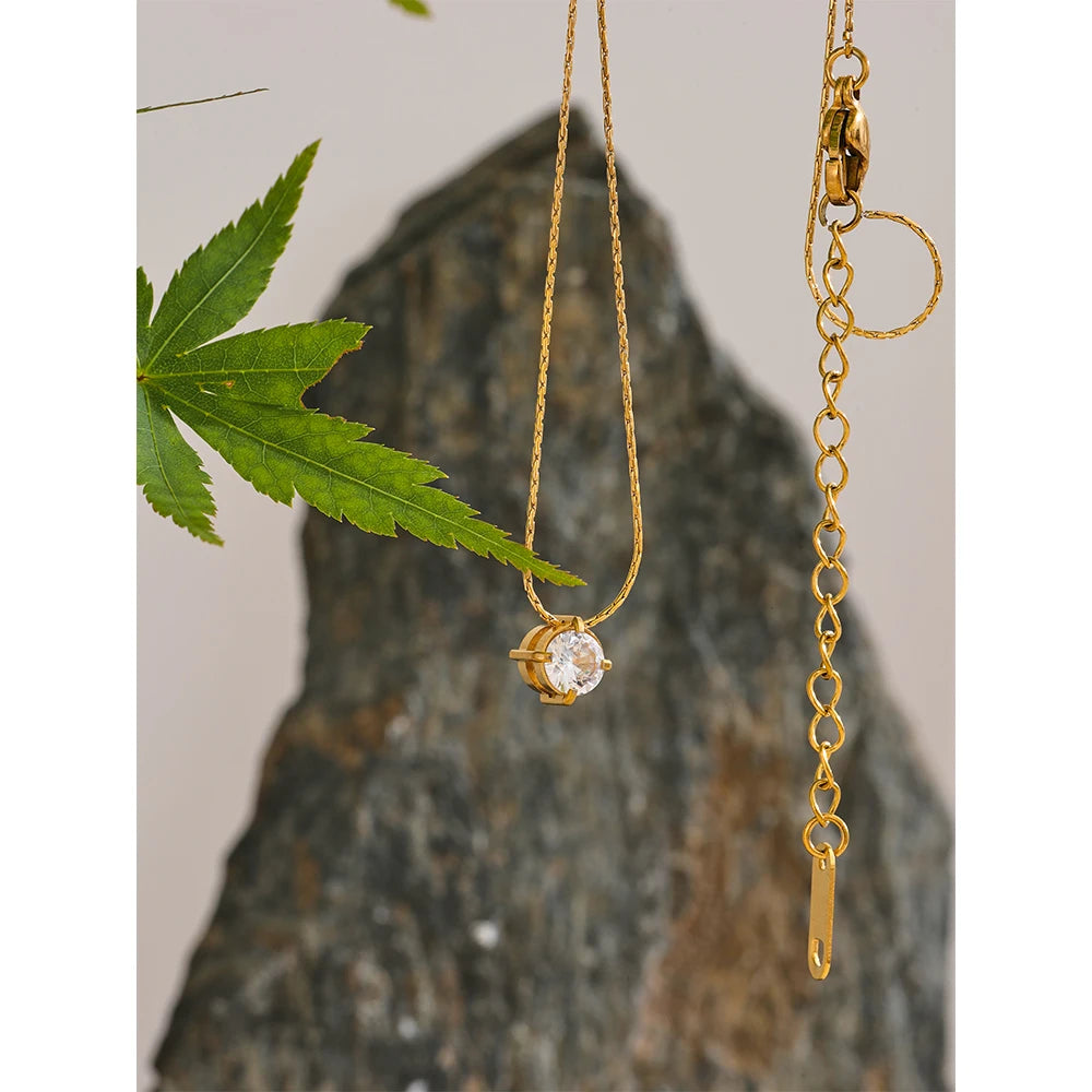 NO:1 Cast Delicate Zirconia Necklace
