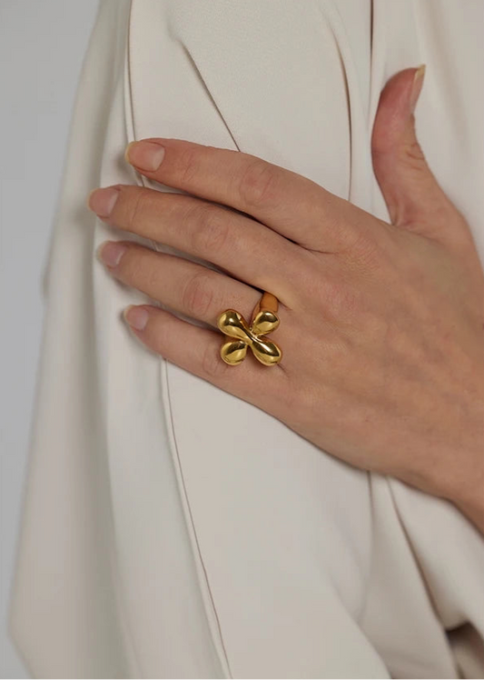 NO:33 Soft Knot Ring