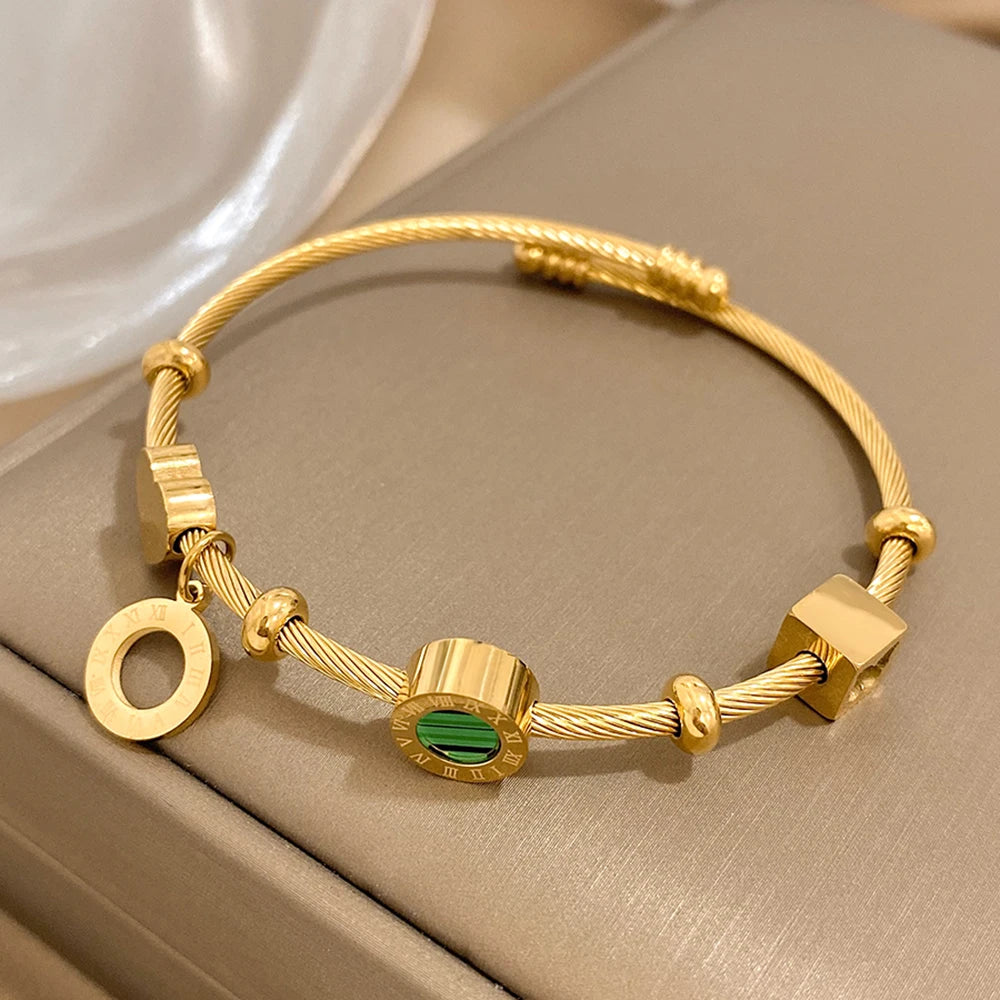 Bracciale con lettere romane NO:33