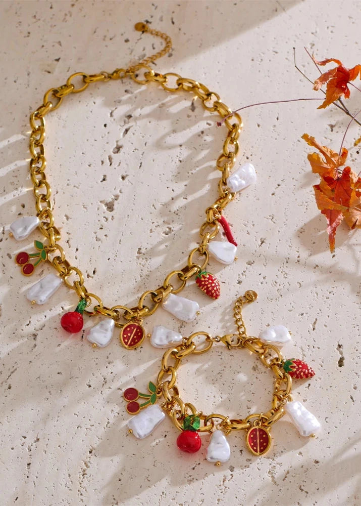 NO:44 Strawberry Necklace