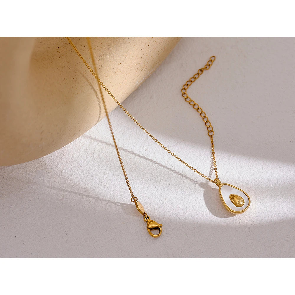 NO:57 Avocado Necklace