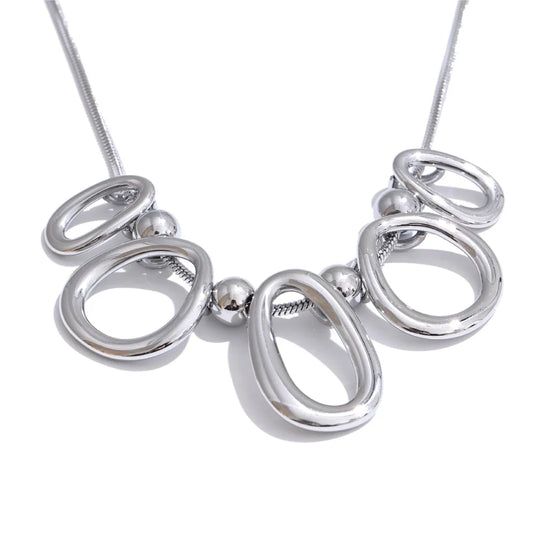 NO:52 Hollow Oval Necklace