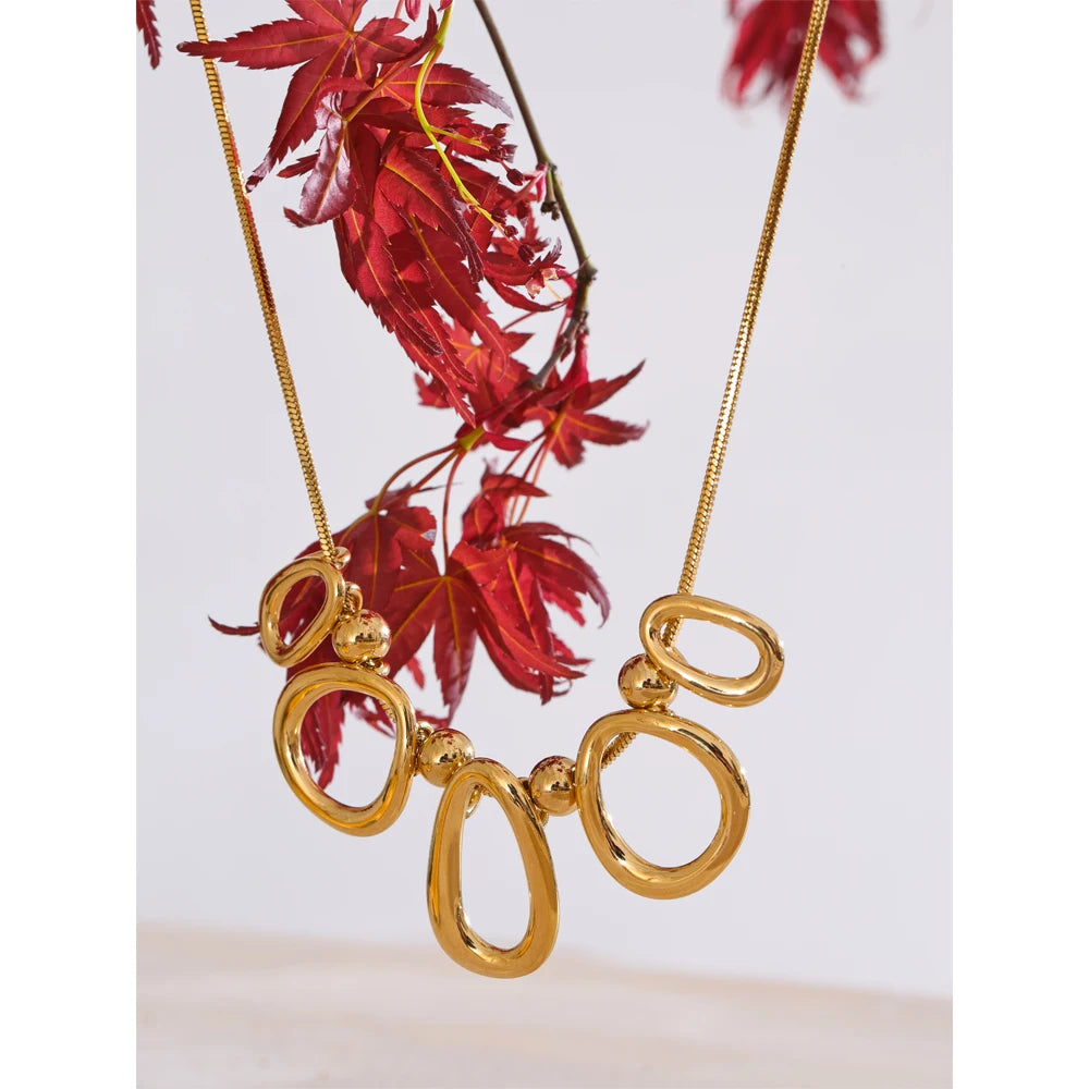 NO:52 Hollow Oval Necklace