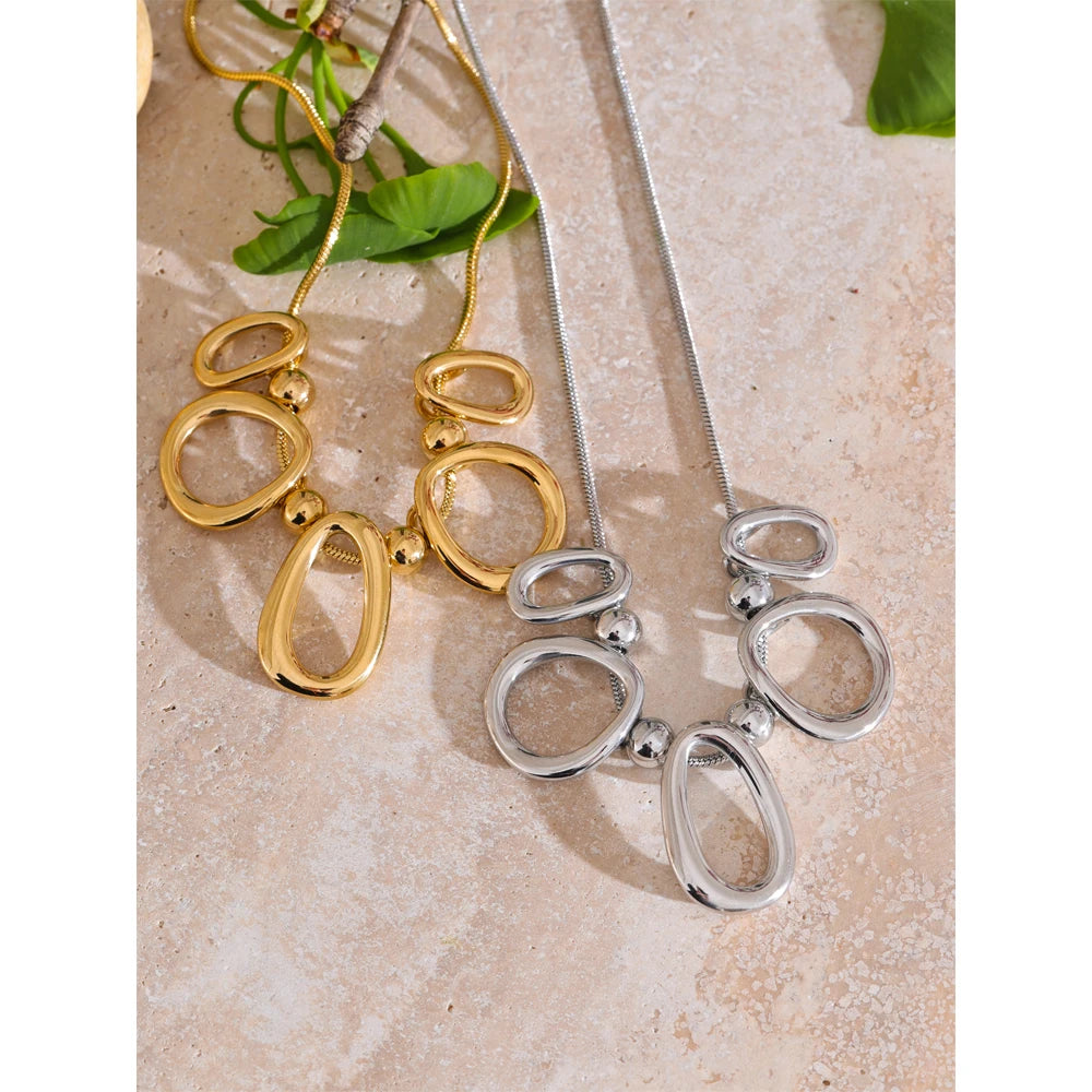 NO:52 Hollow Oval Necklace